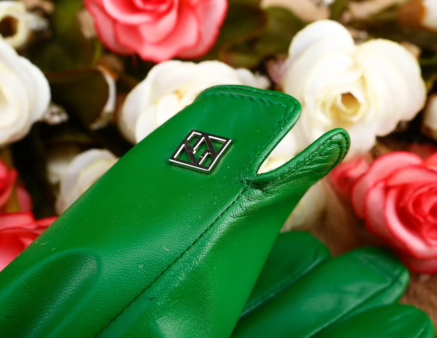 Women's Italian Leather Gloves Lambskin Winter Comfort Gloves (Touchscreen or Non-Touchscreen)